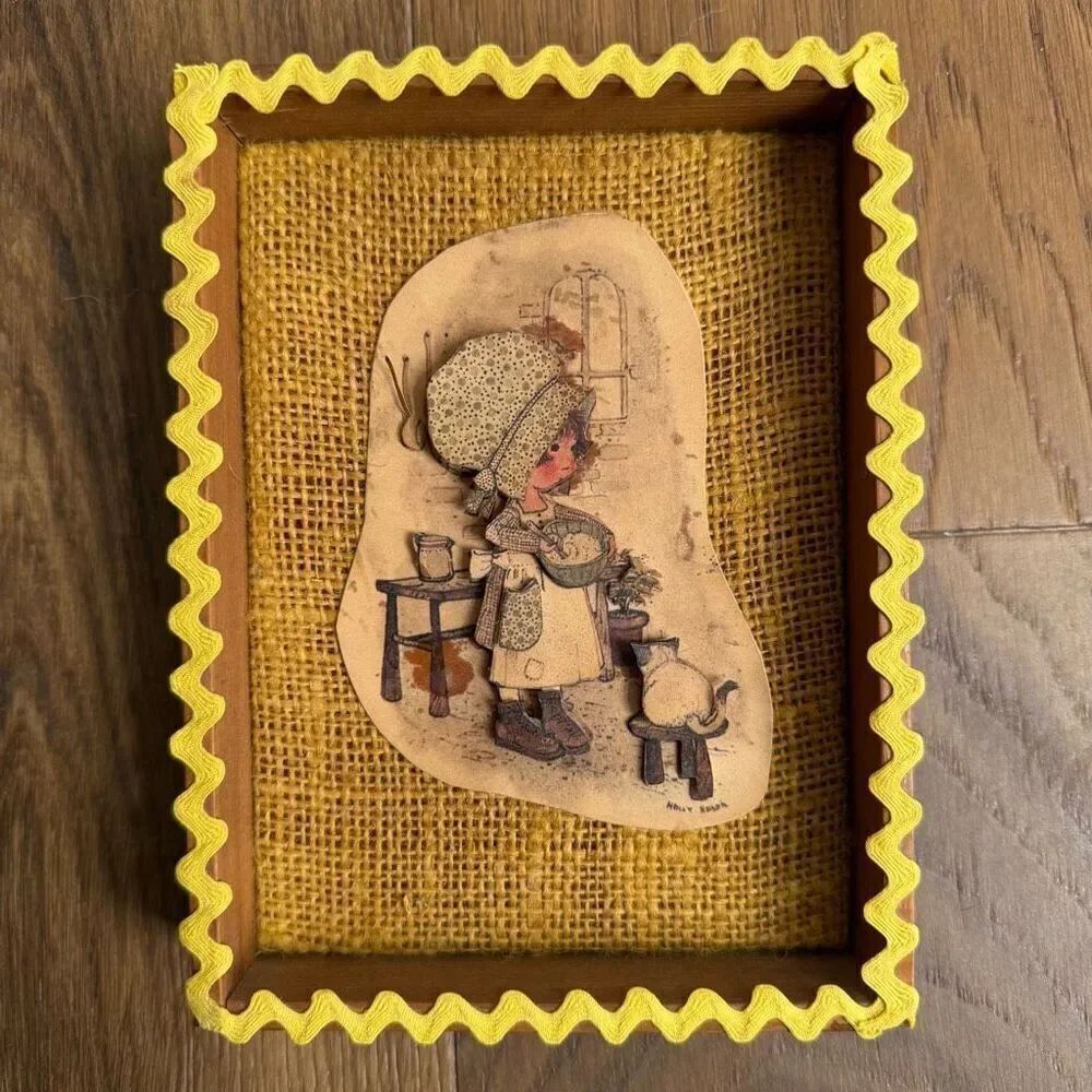 Vintage 70s Holly Hobbie Small Framed Shadowbox  3D 7” x 5.25”